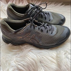 men’s asics running shoes